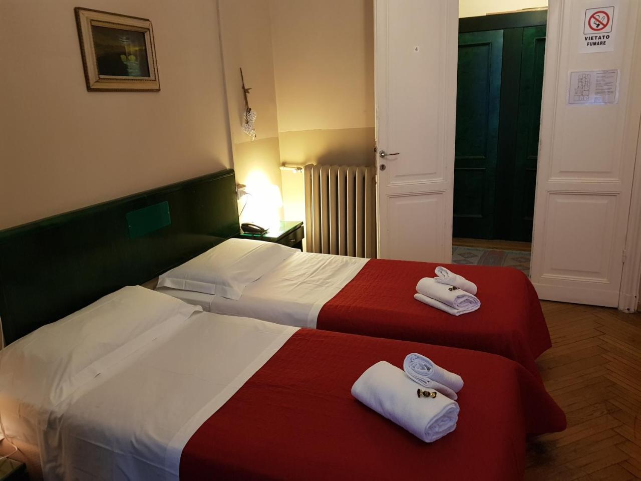 Hotel Suisse Genua Exteriör bild